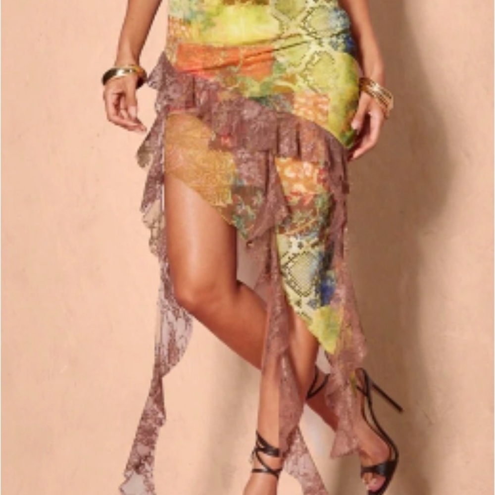Pretty Little Thing Multicolor Asymmetrical Skirt